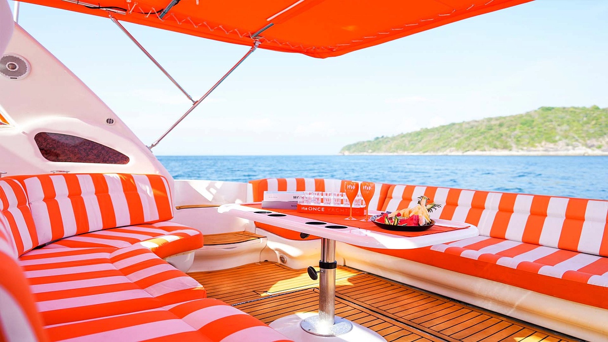 Аренда яхты  Searay Sundancer 46 Vodka на Пхукете